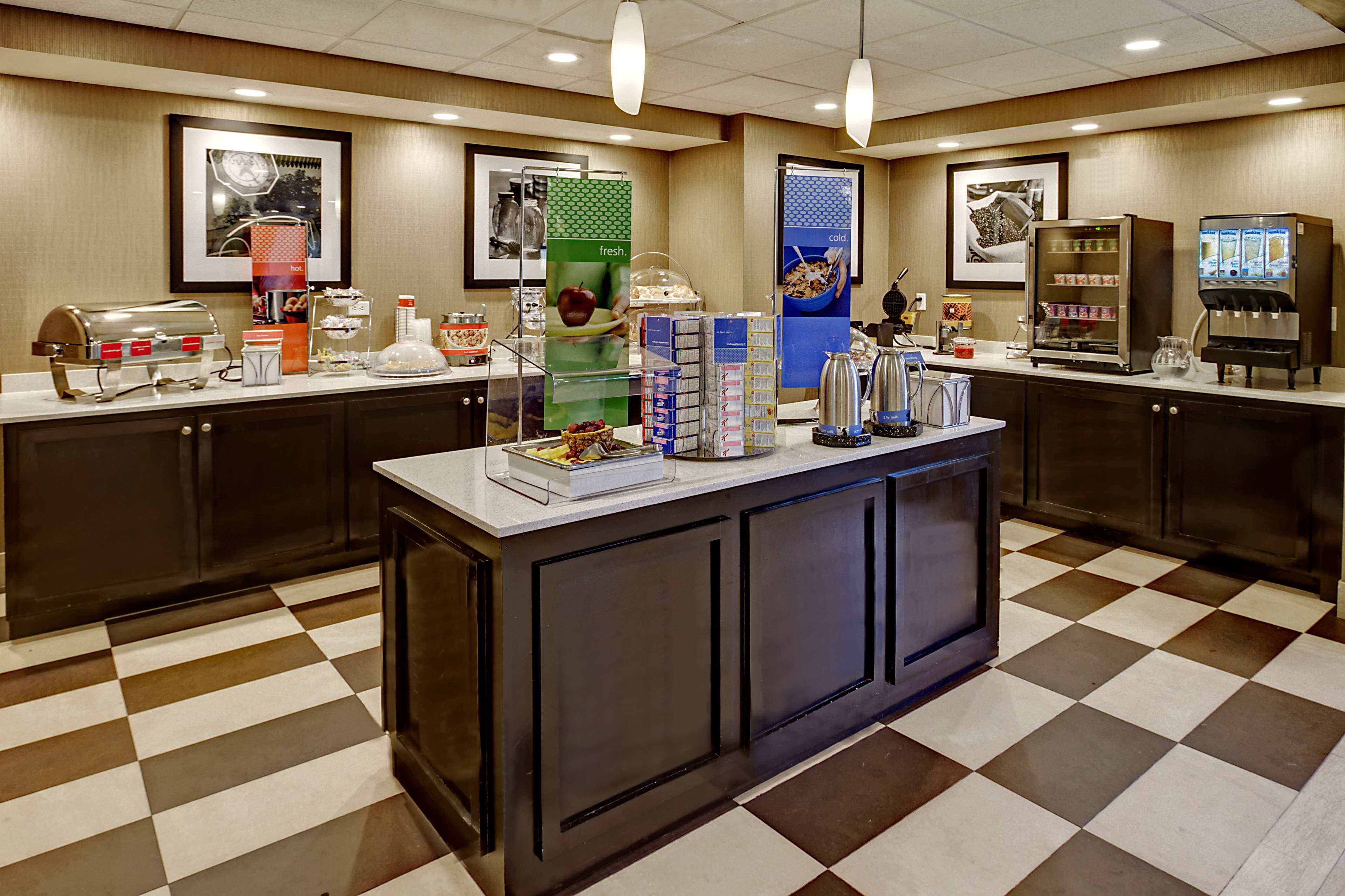 Hampton Inn Cookeville Bagian luar foto